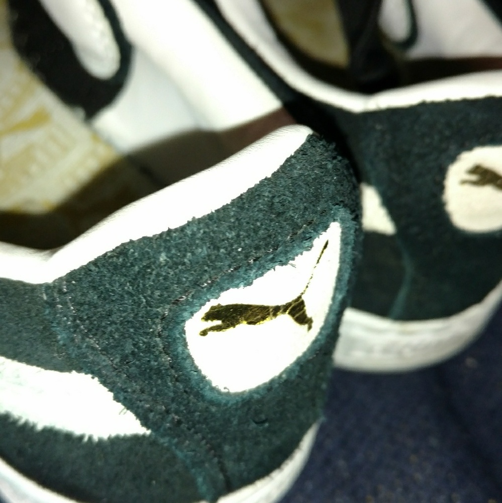 Suede Black and Cream Pumas - Picture 2 of 3